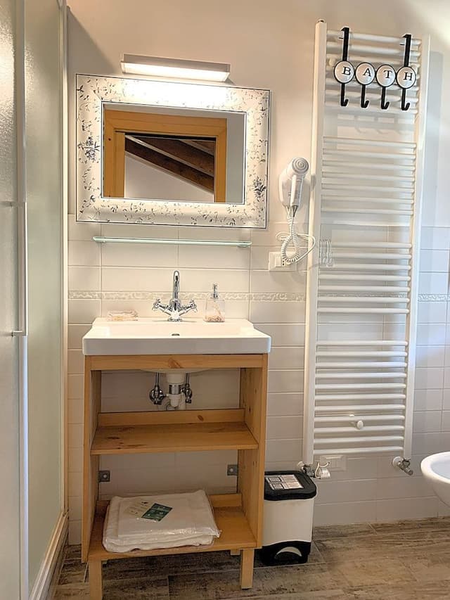 Comfort Double Room, 1 Double Bed, Non Smoking - ENTRY WITH CODE AND KEYPAD AND ONLINE CHECK-IN