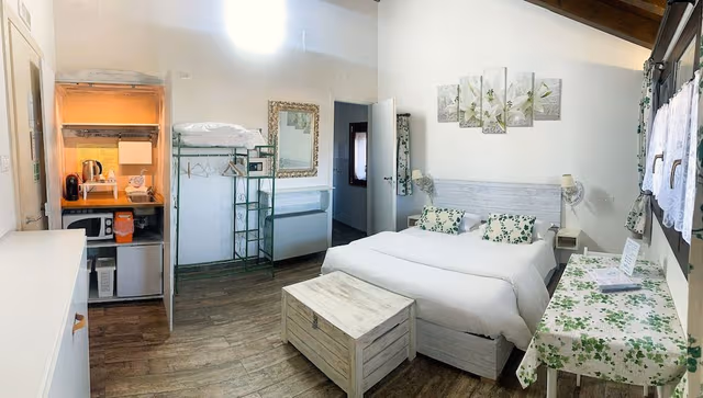 Standard Double Room, Non Smoking - ENTRY WITH CODE AND KEYPAD AND CHECK-IN ONLINE