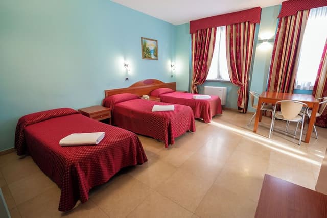Triple Room