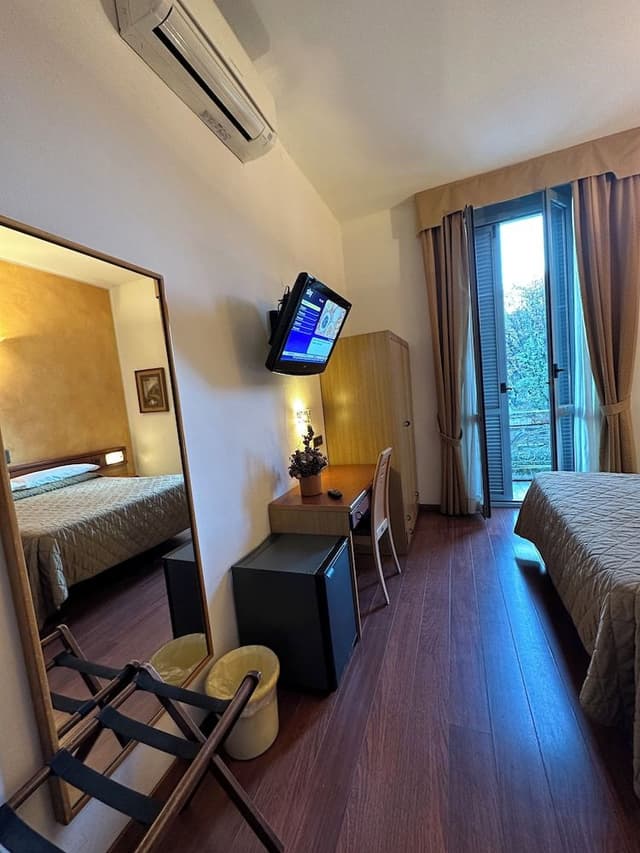 Double Room, Balcony