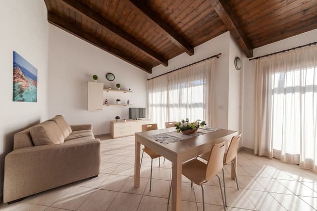 Classic Condo, 2 Bedrooms