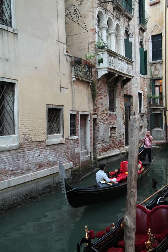 Deluxe Double Room, Balcony, Canal View