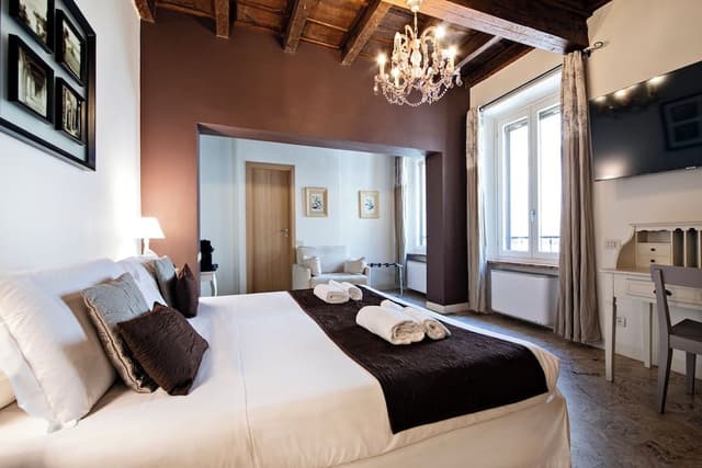 Suite, City View