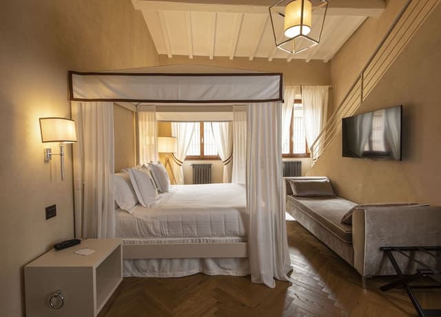 Junior Studio Suite