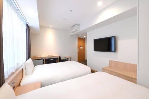 Renovated Twin Room - Non-Smoking