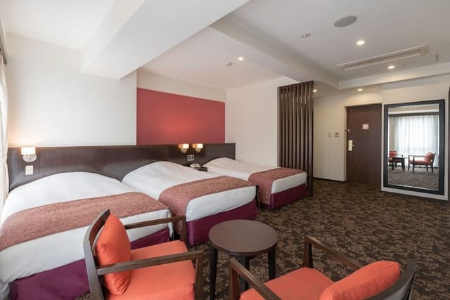 Triple Room