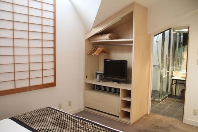 4 Bedroom Deluxe Apartment
