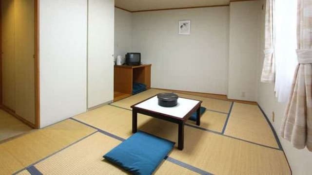 Japanese Style Room, Shared Bathroom (with 8 Tatami Mats)