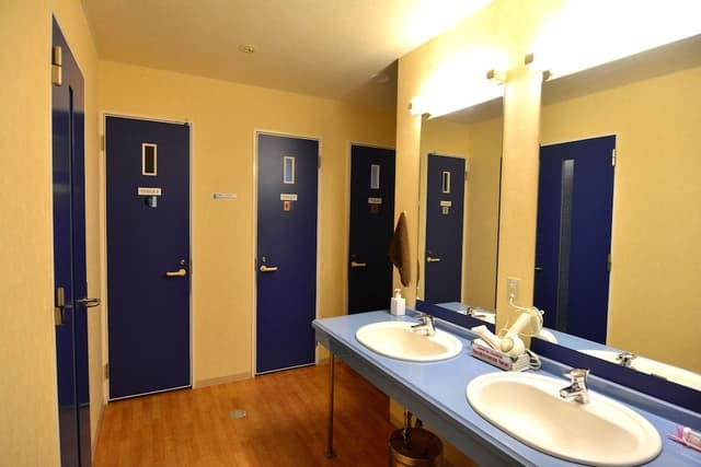 4-Bed Female Dorm(Shared Bathroom)