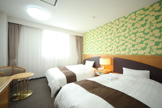 Twin Room - Non-Smoking