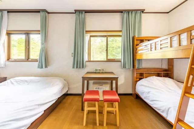 Family/Quad Room with Mountain View