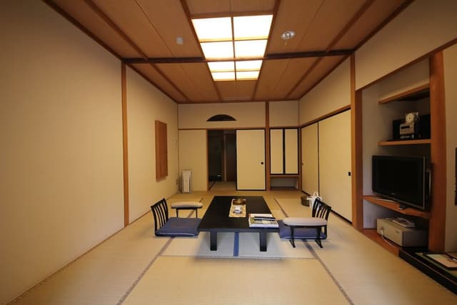 Ginryu Traditional Japanese Room with Open-air Bath