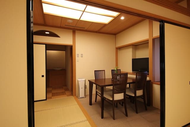 Tsukishiro Traditional Japanese Room