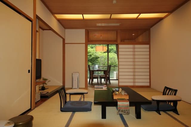 Ginryu Traditional Japanese Room with Open-air Bath
