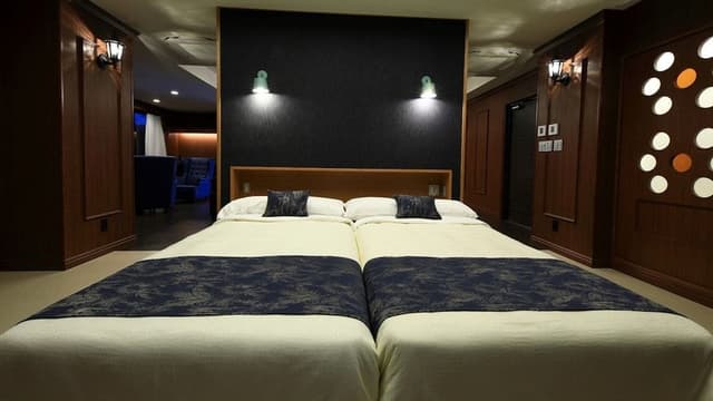 Royal Suite
