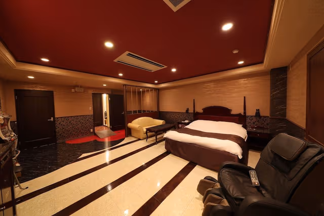 Standard Room, 1 Queen Bed (Couples Hotel)