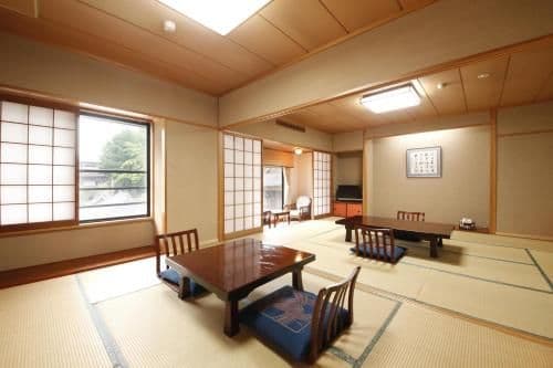 Deluxe Japanese-Style Room with Private Bathroom - Naritasan Temple View