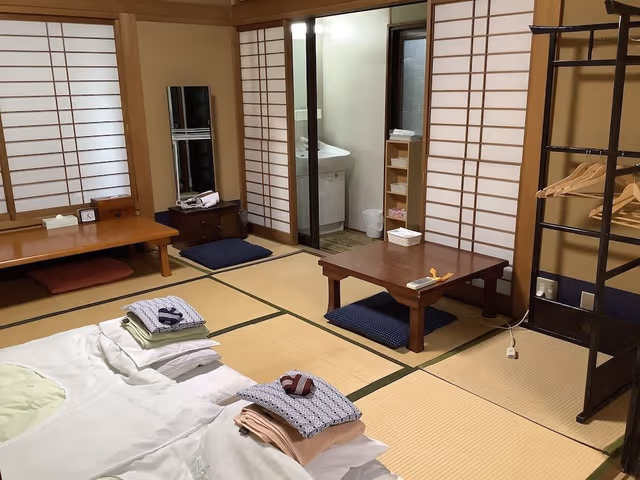 Deluxe Japanese Style Room, Non Smoking (Shared Bathroom)