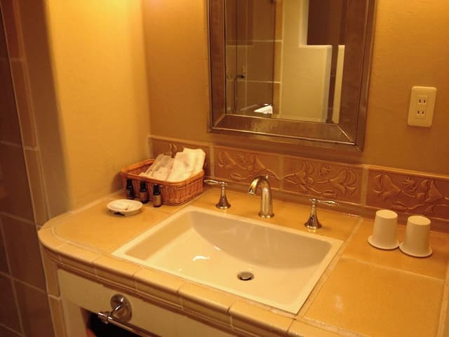 Suite, 2 Twin Beds