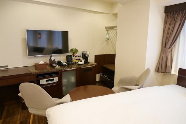 Enoshima Twin Room (Park Side, 2nd Floor)