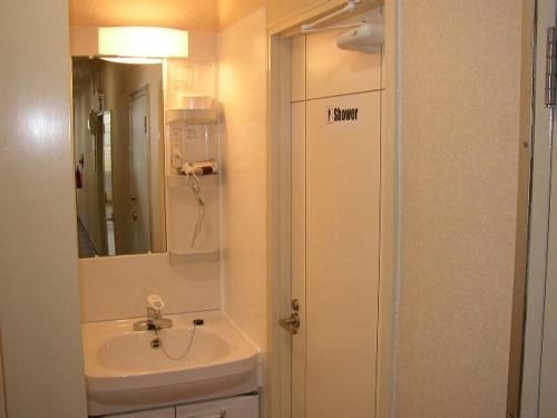 อินน์เกรสนาฮะ (Inn Grace Naha)1