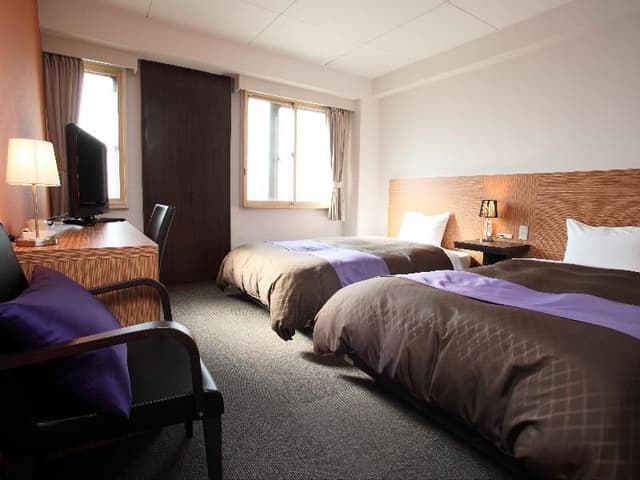 Twin Room - Non-Smoking