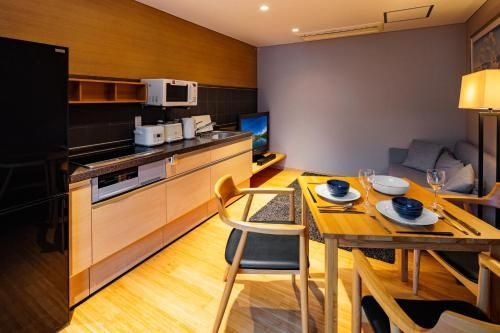 โรงแรมโคฮารุ รีสอร์ท แอนด์ สวีท (Koharu Resort Hotel and Suites)0