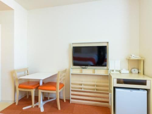 Economy Twin Room - Non-Smoking