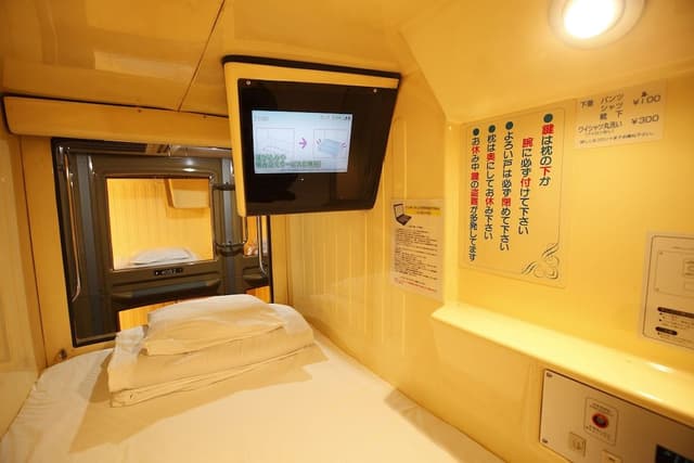 Two Capsule Room, Non Smoking for Female Guests