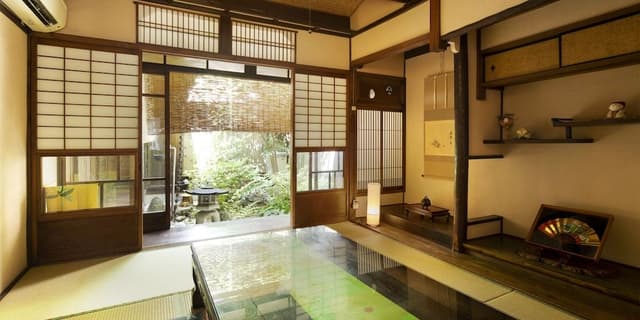 Traditional House (check-in instructions to be e-mailed)