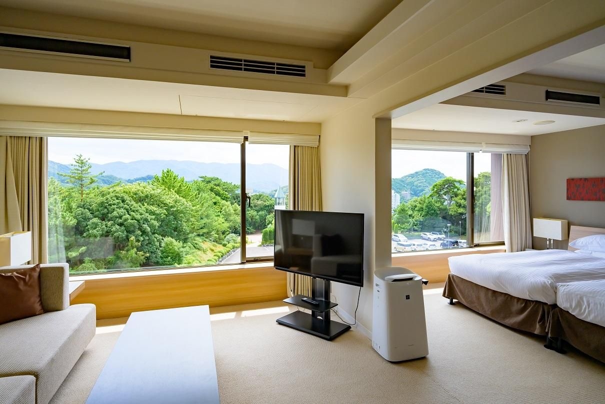 โทบะ โฮเต็ล อินเตอร์เนชั่นแนล (Toba Hotel International)1