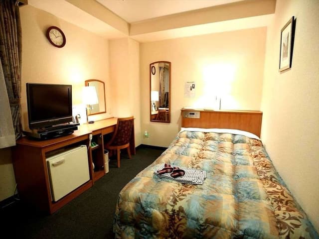 Economy Double Room, Smoking