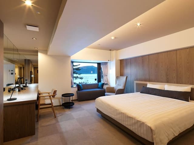 Superior Double Room, Non Smoking, Lake View
