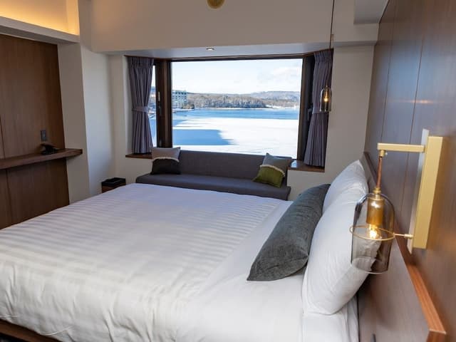 Standard Double Room, Non Smoking, Lake View