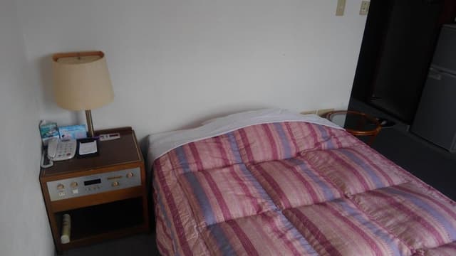 Single Room, Smoking