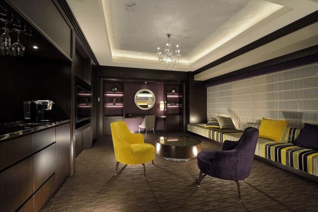 Suite