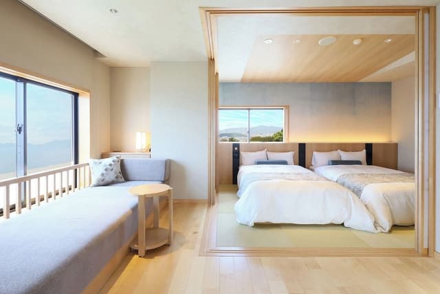 Universal View Suite, Ocean View, East Wing