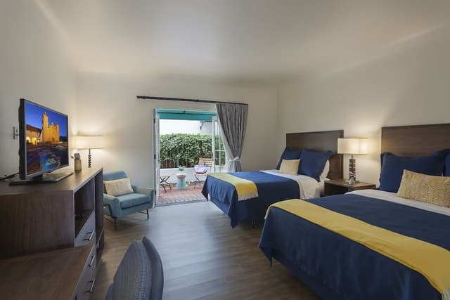 Standard Room, 2 Double Beds, Accessible, Patio