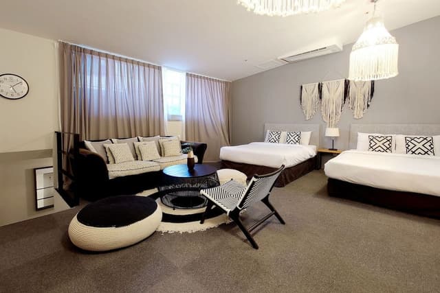 Penthouse, Terrace