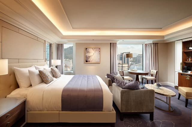 Premier Twin Room