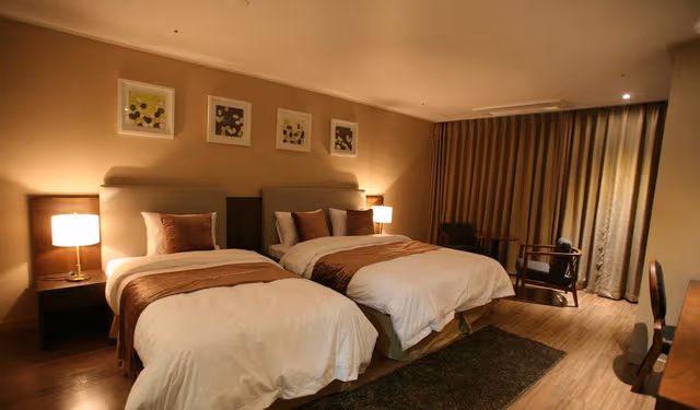 Deluxe Twin Room