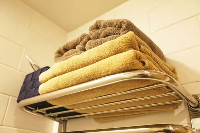 Deluxe Double Room, 1 Queen Bed, Non Smoking, Private Bathroom