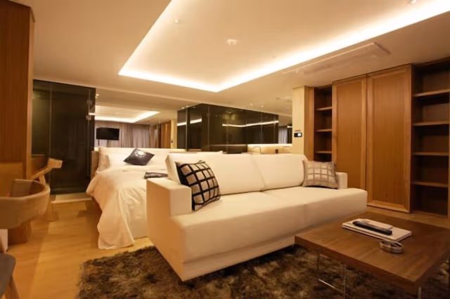 Diamond Room