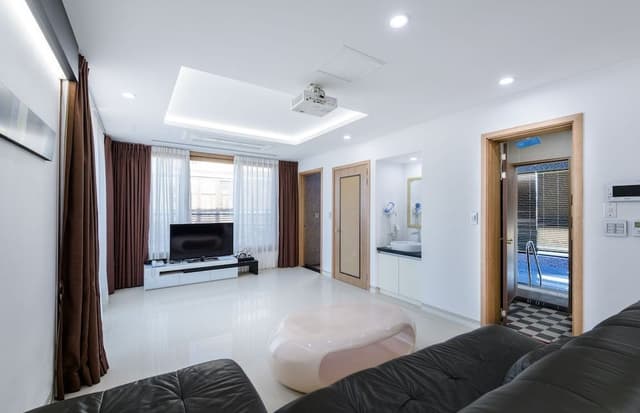 Villa, 2 Bedrooms, Private Pool (70PY JatJil)