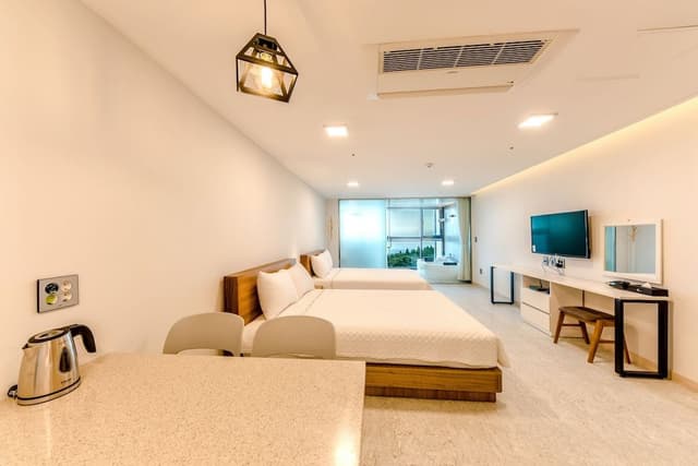 Executive Twin Room, 2 Queen Beds, Non Smoking, Ocean View