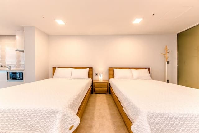 Exclusive Twin Room, 2 Queen Beds, Ocean View, Beachfront