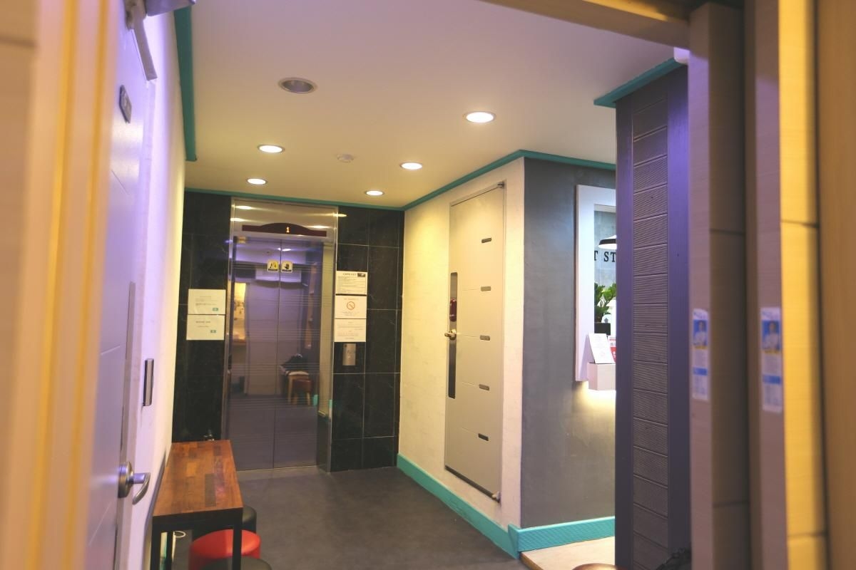 โรงแรมมัสต์ สเตย์ มย็องดง (MUST STAY HOTEL Myeongdong)0