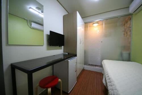 Small Single Room