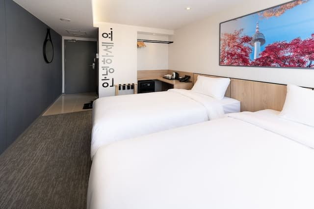 Superior Twin Room