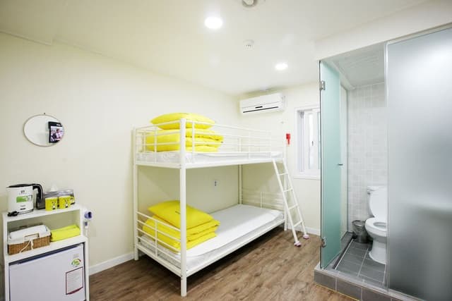 Twin Room (Bunk Bed)